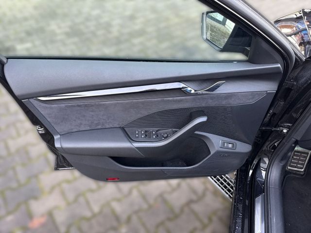 Octavia Combi 2.0 TDI RS MATRIX-LED*HUD*KAM*AHK*