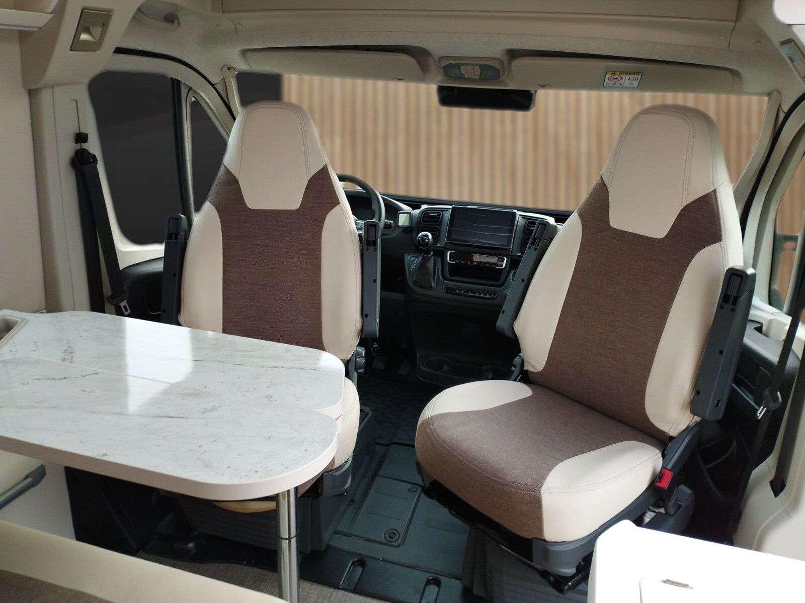 Fahrzeugabbildung Eura Mobil Van V 635 EB Klimaauto., Solar, Fahrassistenzpak