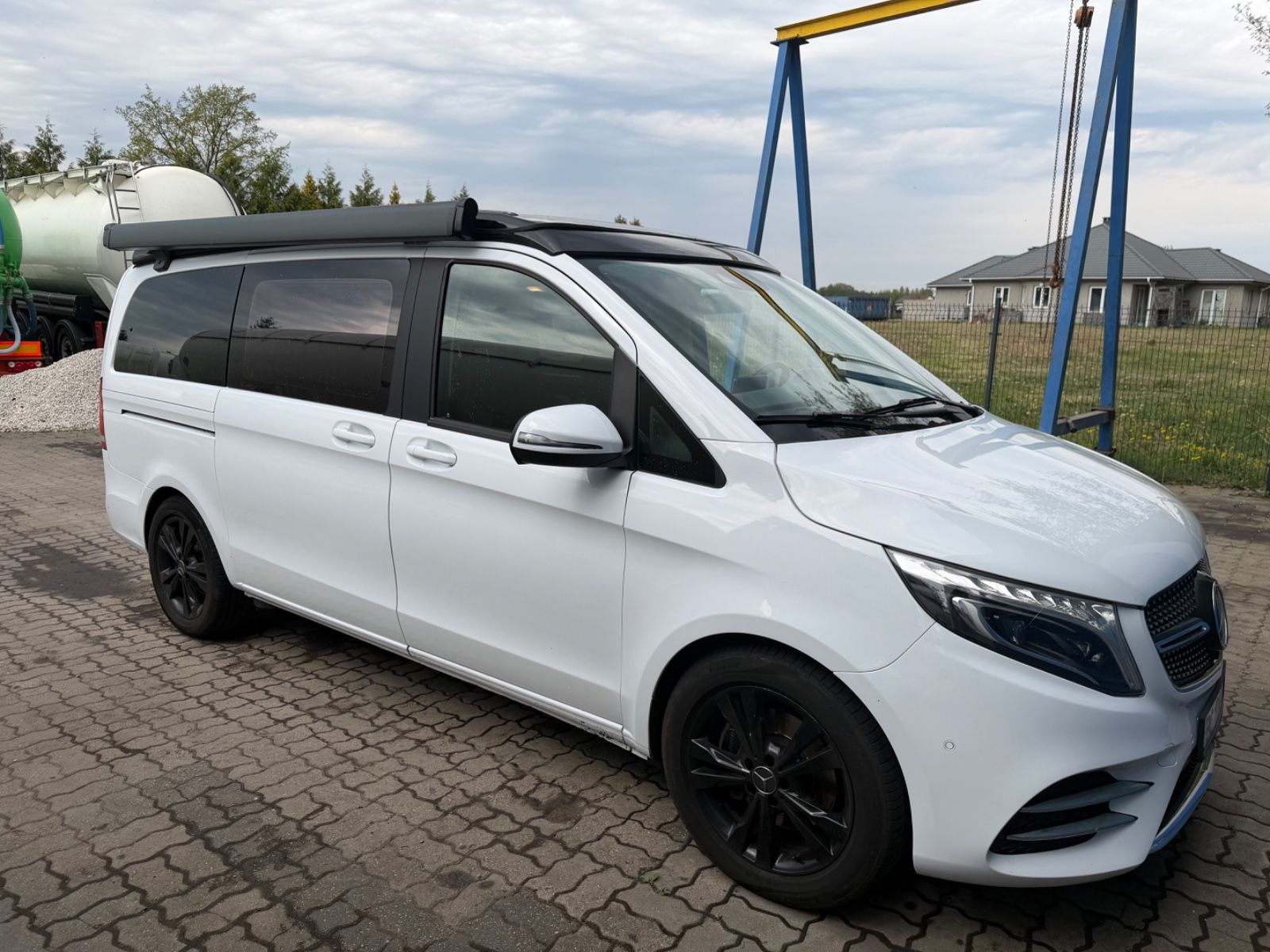 MERCEDES-BENZ V 220 A 220 d 4MATIC DCT PEAK Edition PEAK E...