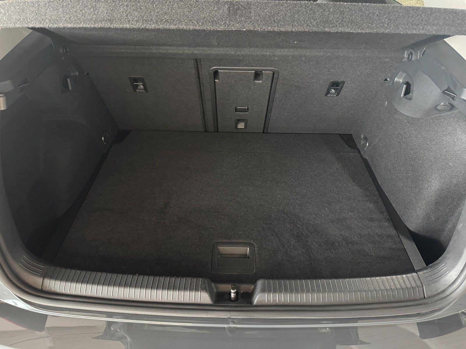 Volkswagen Golf 8 1.5 TSI Life Matrix Standheizung, миниатюра 20