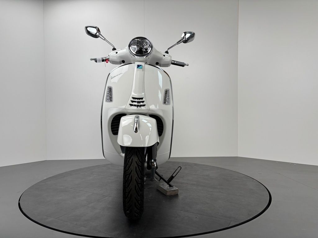 Fahrzeugabbildung Vespa GTS 310 FL SUPER *NEUFAHRZEUG 2026 *