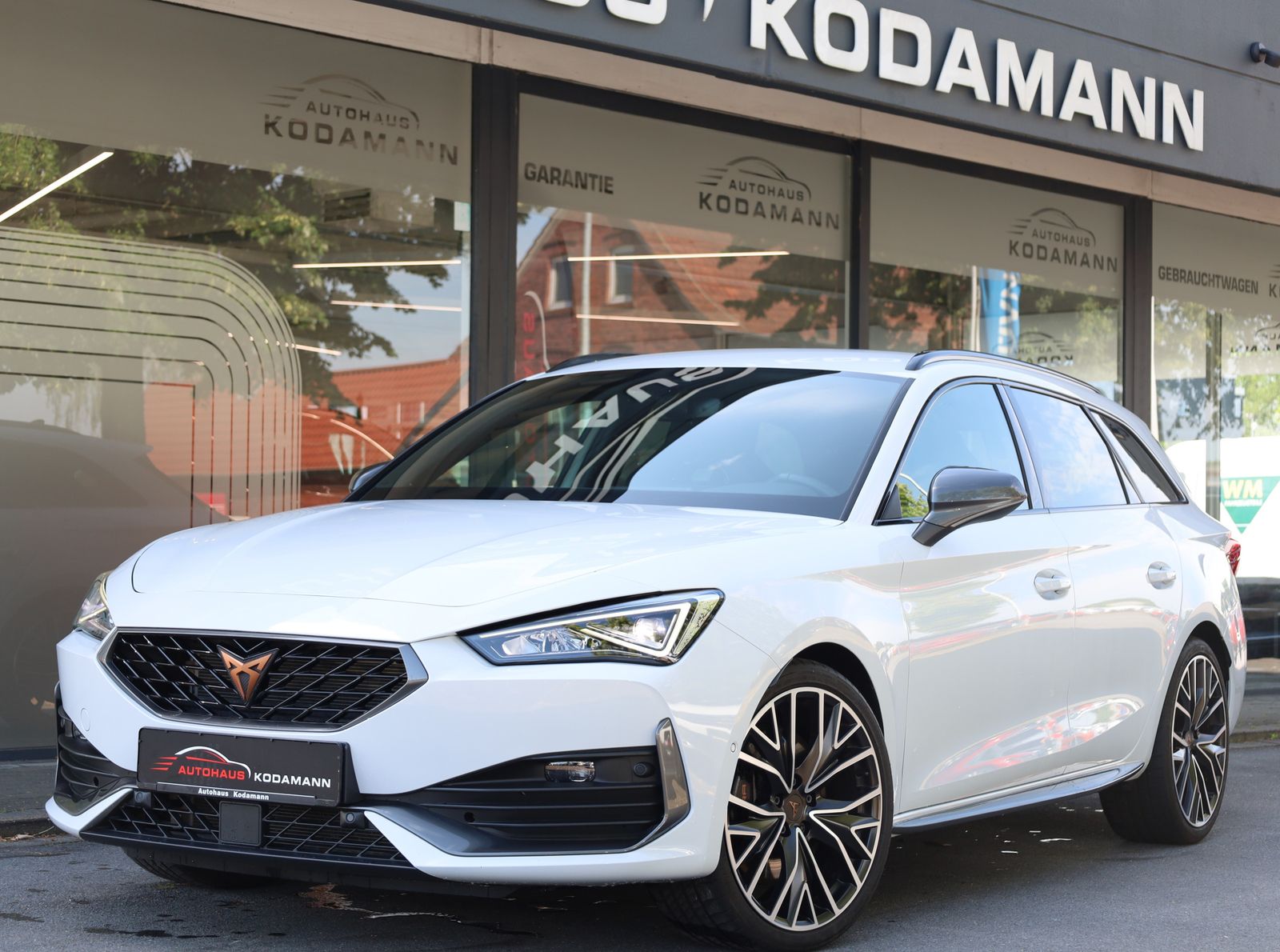 CUPRA Leon 2.0TSI*CAM*Virtual*Beats*19"Exclusive*