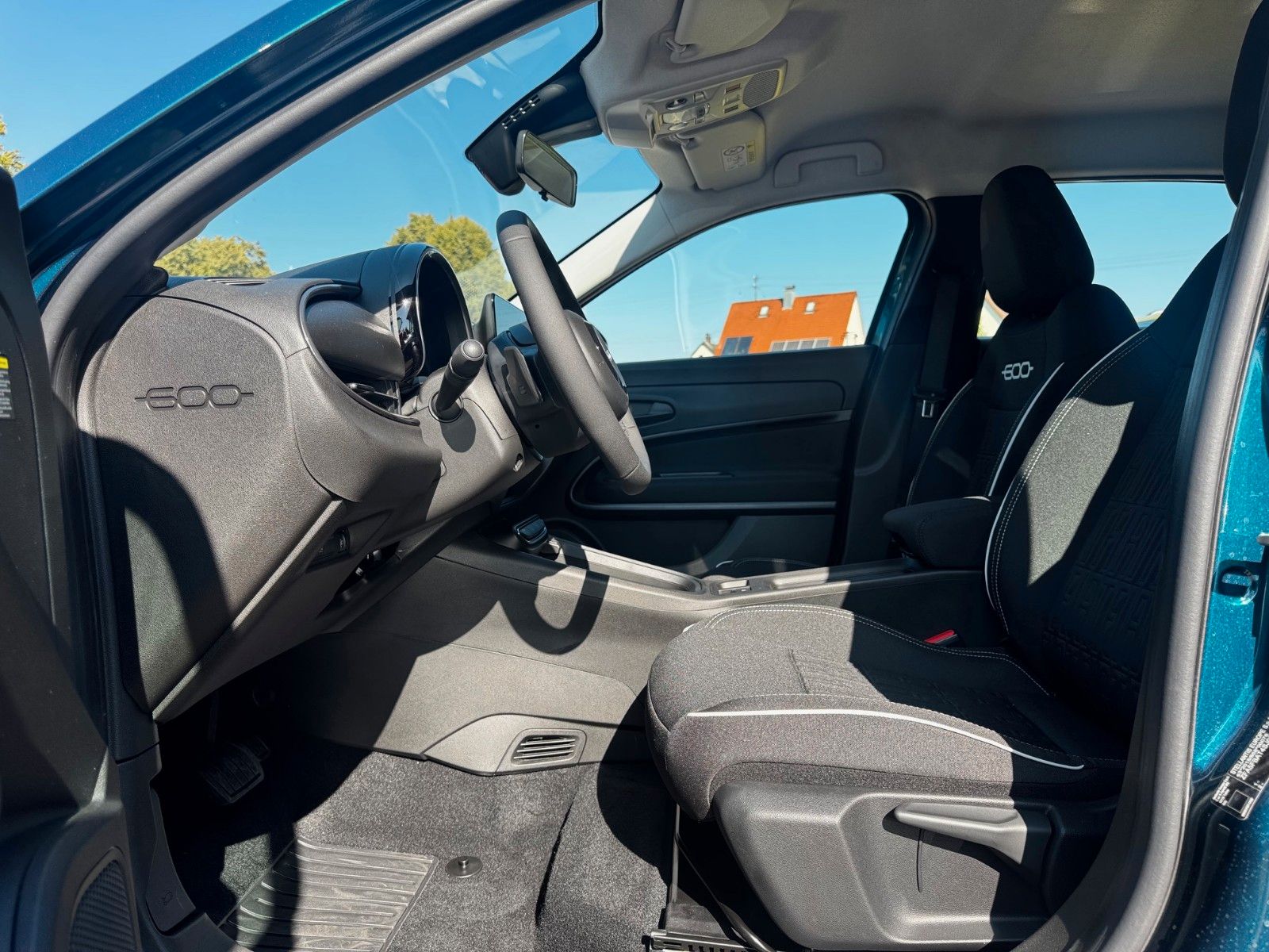 Fahrzeugabbildung Fiat 600 MY25 Special Edition Automatik Navi Kamera