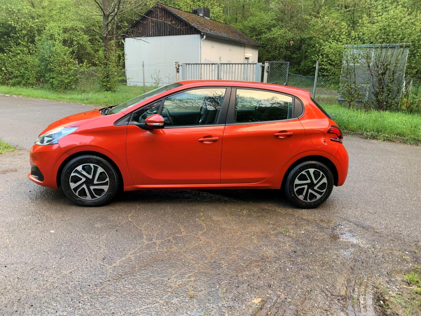 Peugeot 208 PureTech / Zahnriemen neu