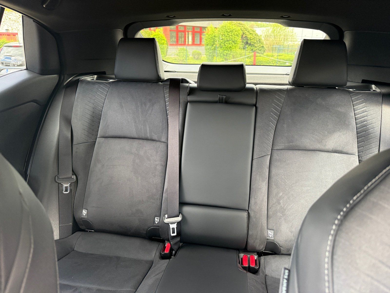 Toyota C-HR - Bild 14