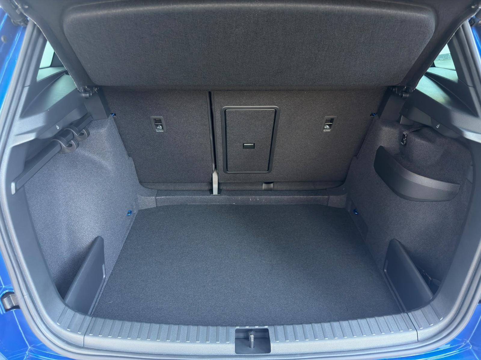 Skoda Karoq Sportline#5J.Gar#Matrix#360°#AHK#Navi#App