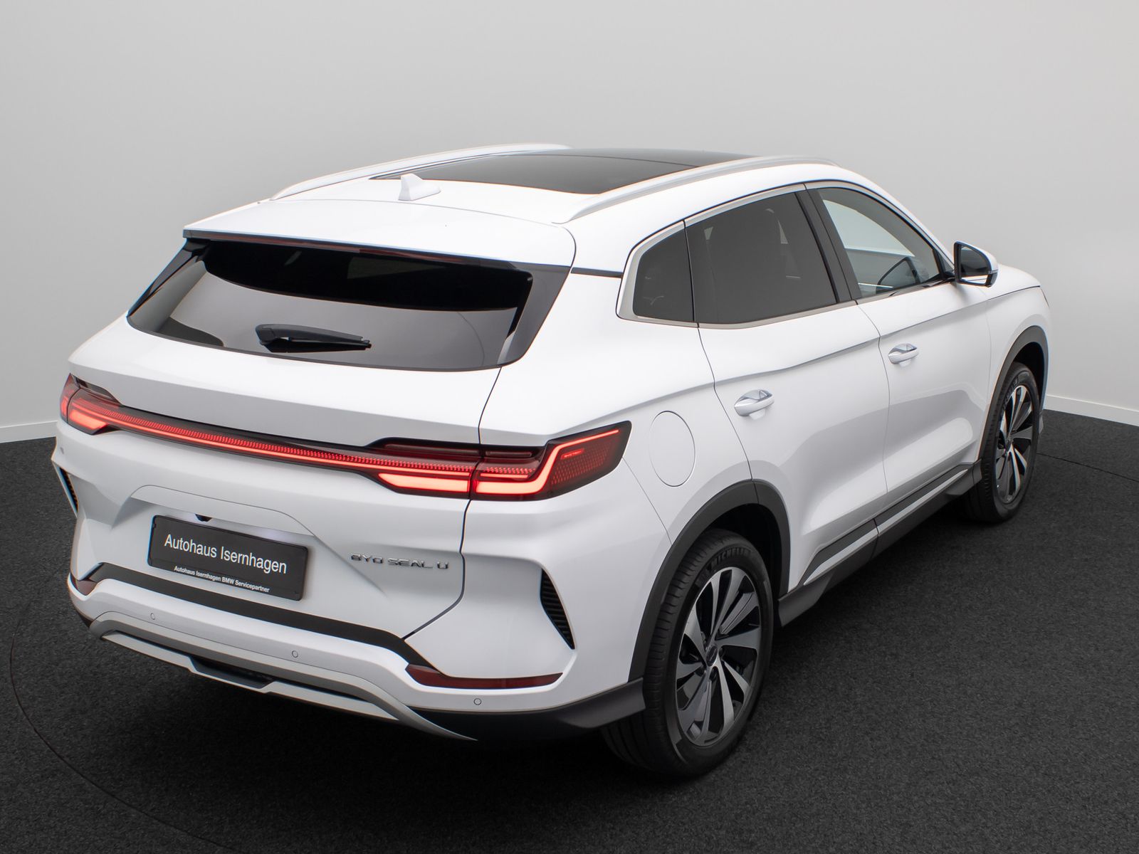 BYD SEAL U