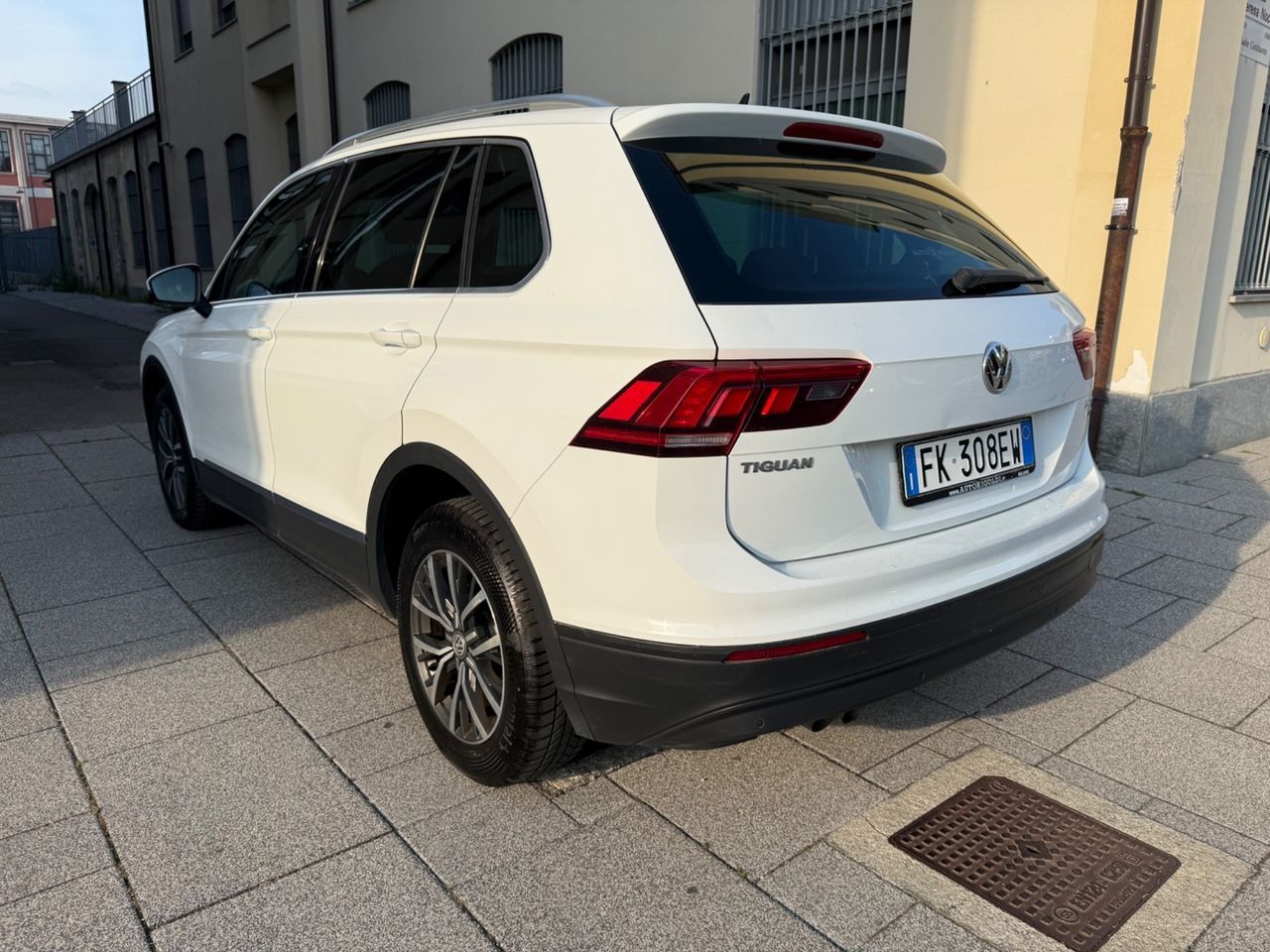 VW Volkswagen Tiguan 2.0 TDI DSG 4MOTION Style BMT