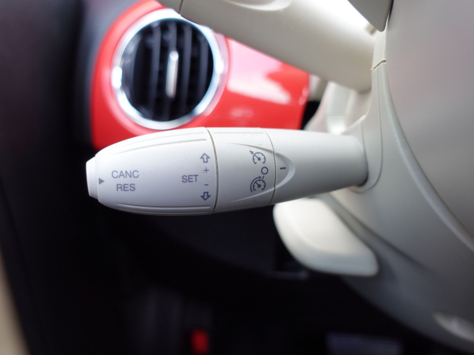 Fahrzeugabbildung Fiat 500C 1.2 LOUNGE Automatik Klima,LM-Felgen,USB