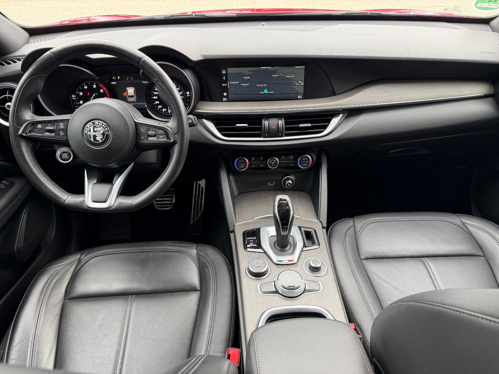 Fahrzeugabbildung Alfa Romeo Stelvio Ti Q4/MEMORY/ACC/NAVI/KAMERA/SHZ/KLIMA