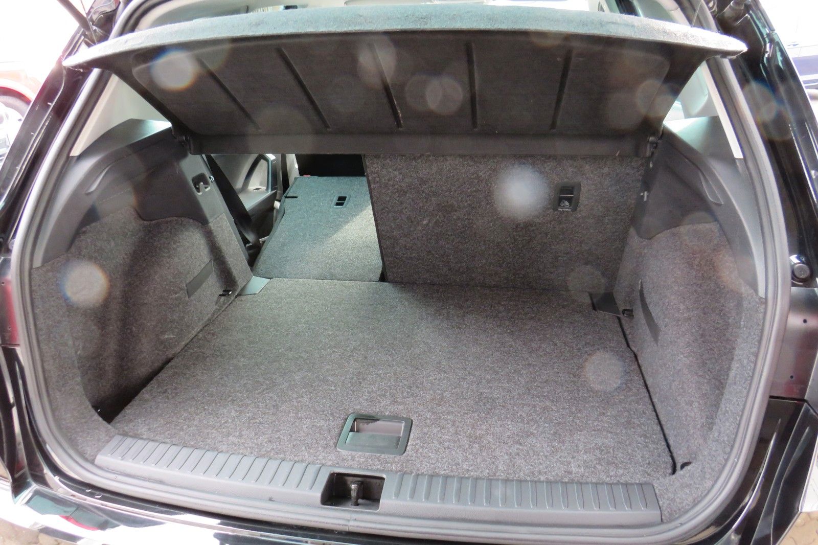 Fahrzeugabbildung SEAT Arona Style DSG LED NAVI DAB GRA PDC 1.HD