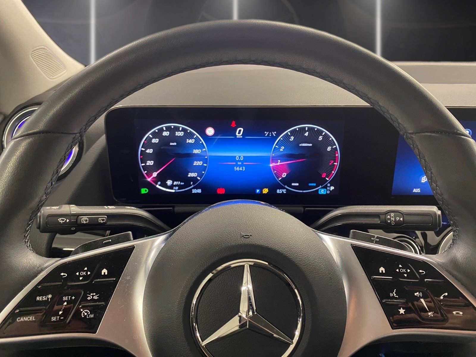 Fahrzeugabbildung Mercedes-Benz GLA 200 Progressive*Totwink*LED*Kamera*Easy-Pack