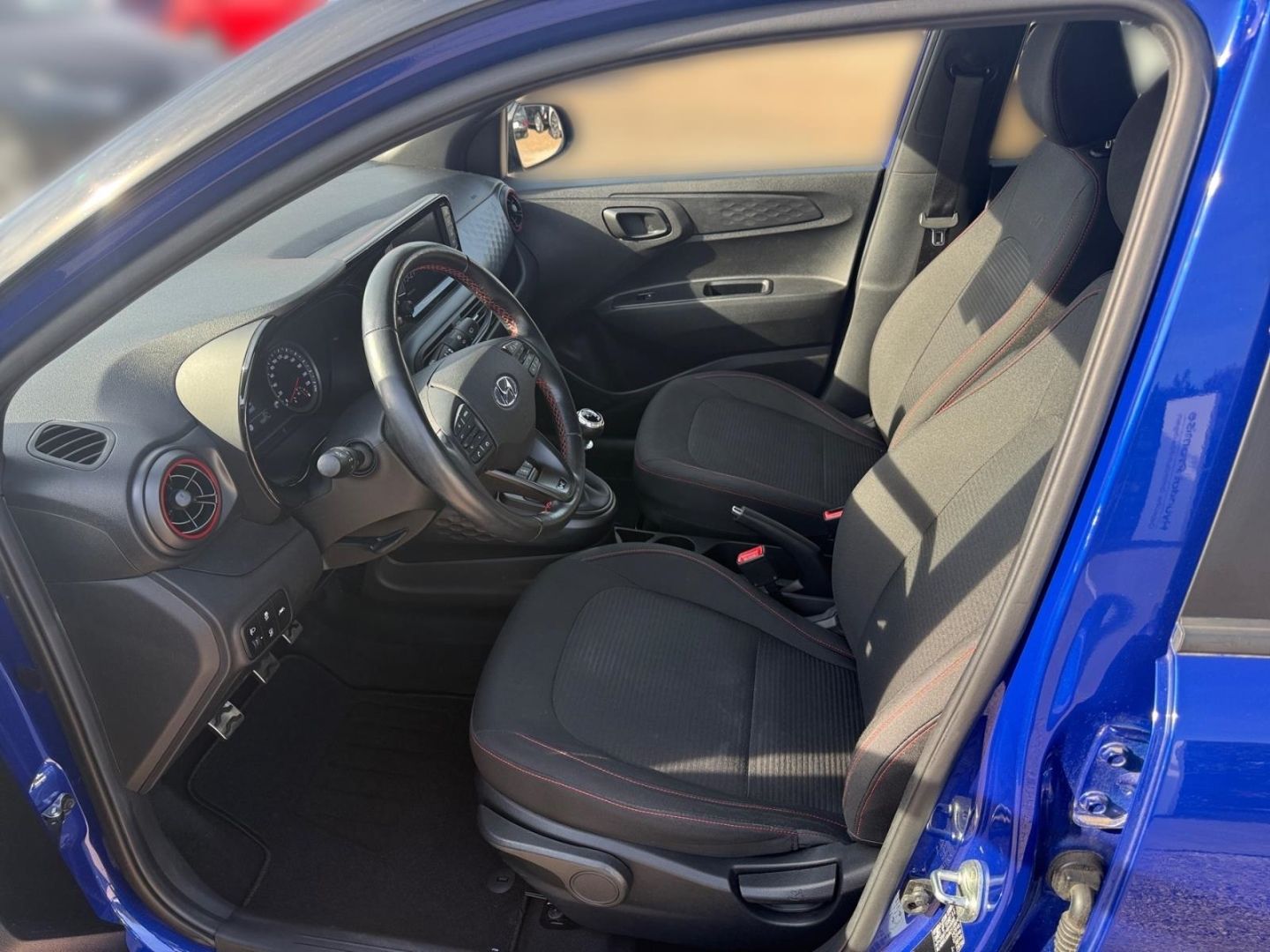Fahrzeugabbildung Hyundai i10 EU6d (MJ22) 1.0 Benzin Turbo M T N Line Dach