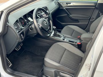 Volkswagen Golf - 9