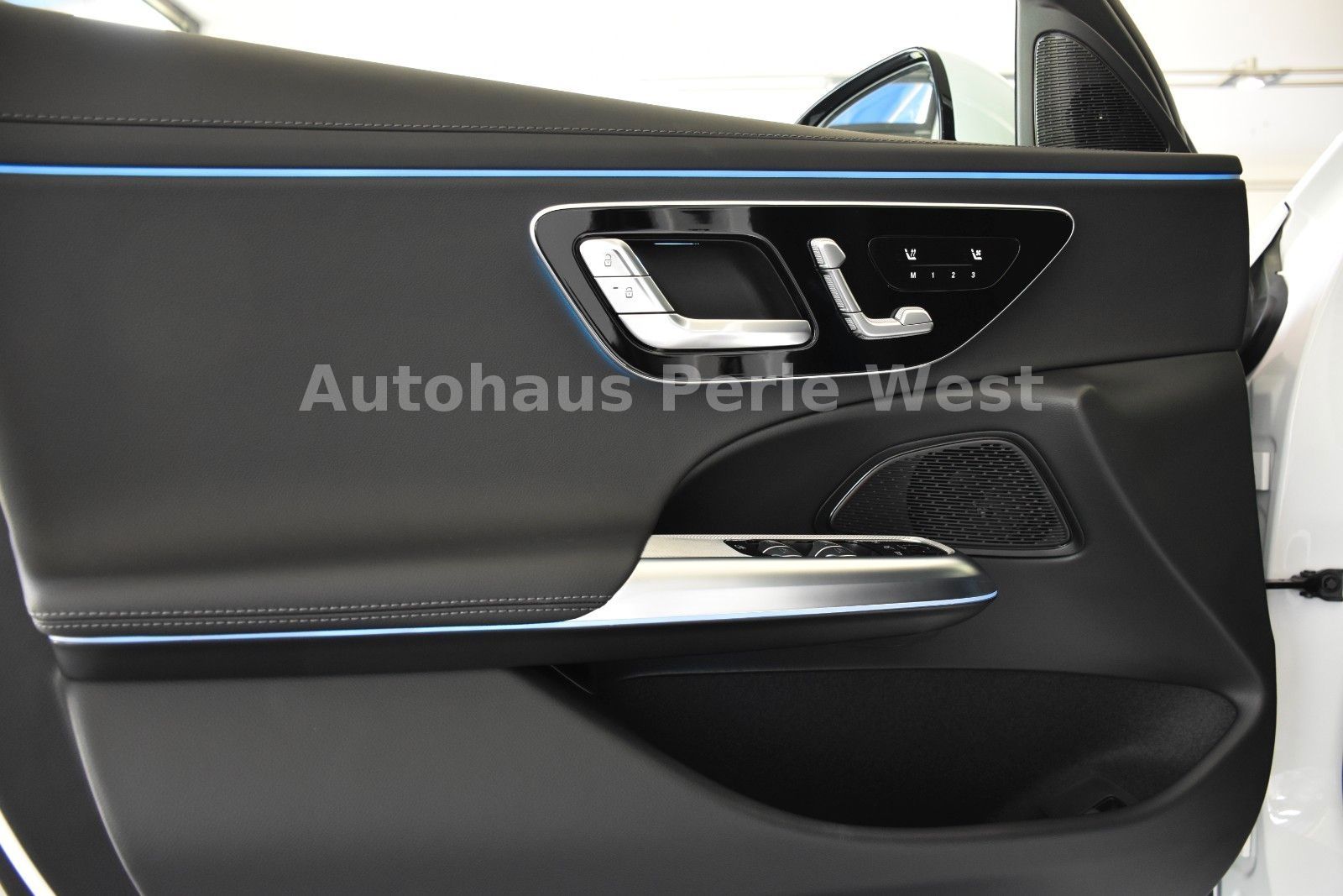Mercedes-Benz E 300 de 4Matic T AMG Line Advanced Plus"AHK"LED foto 14