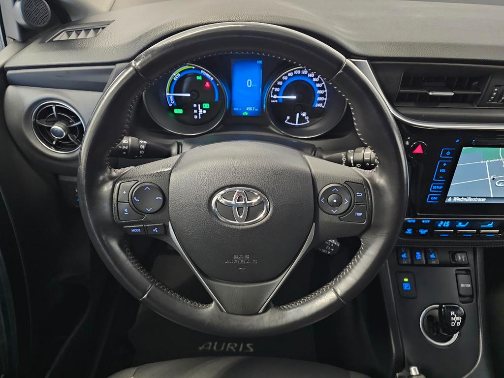 Toyota Auris Touring Sports