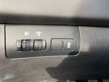 Fahrzeugabbildung Kia cee´d 1.6 CRDi Vision*Bluetooth*SHZ*1. Hand*