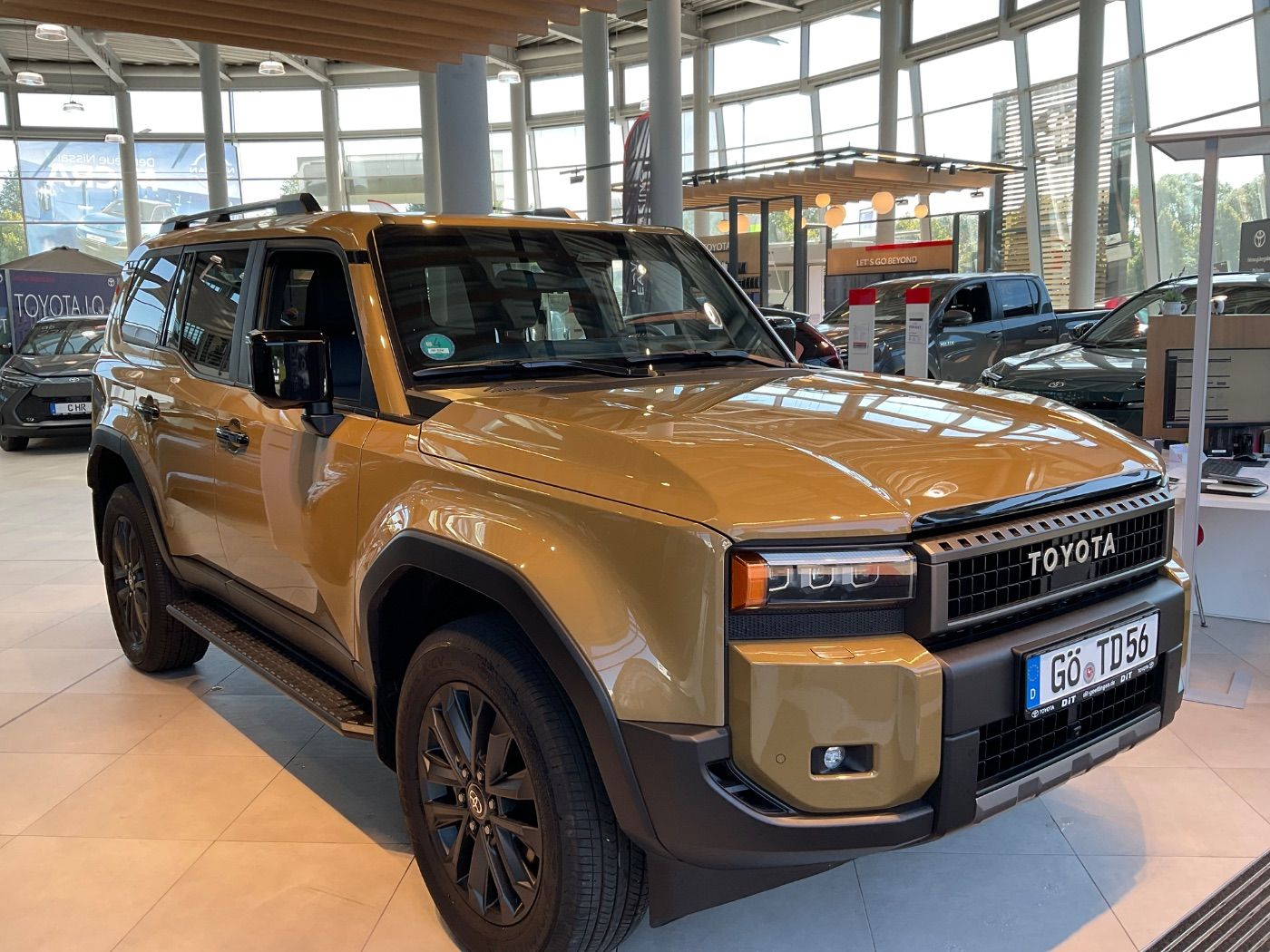 Toyota Land Cruiser 2,8L Lounge ACC LED Navi Pano SD LM foto 5