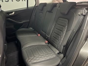 Ford Focus Turnier Active X Leder Pano HeadUp