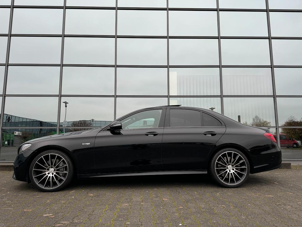Mercedes-Benz E 43 AMG