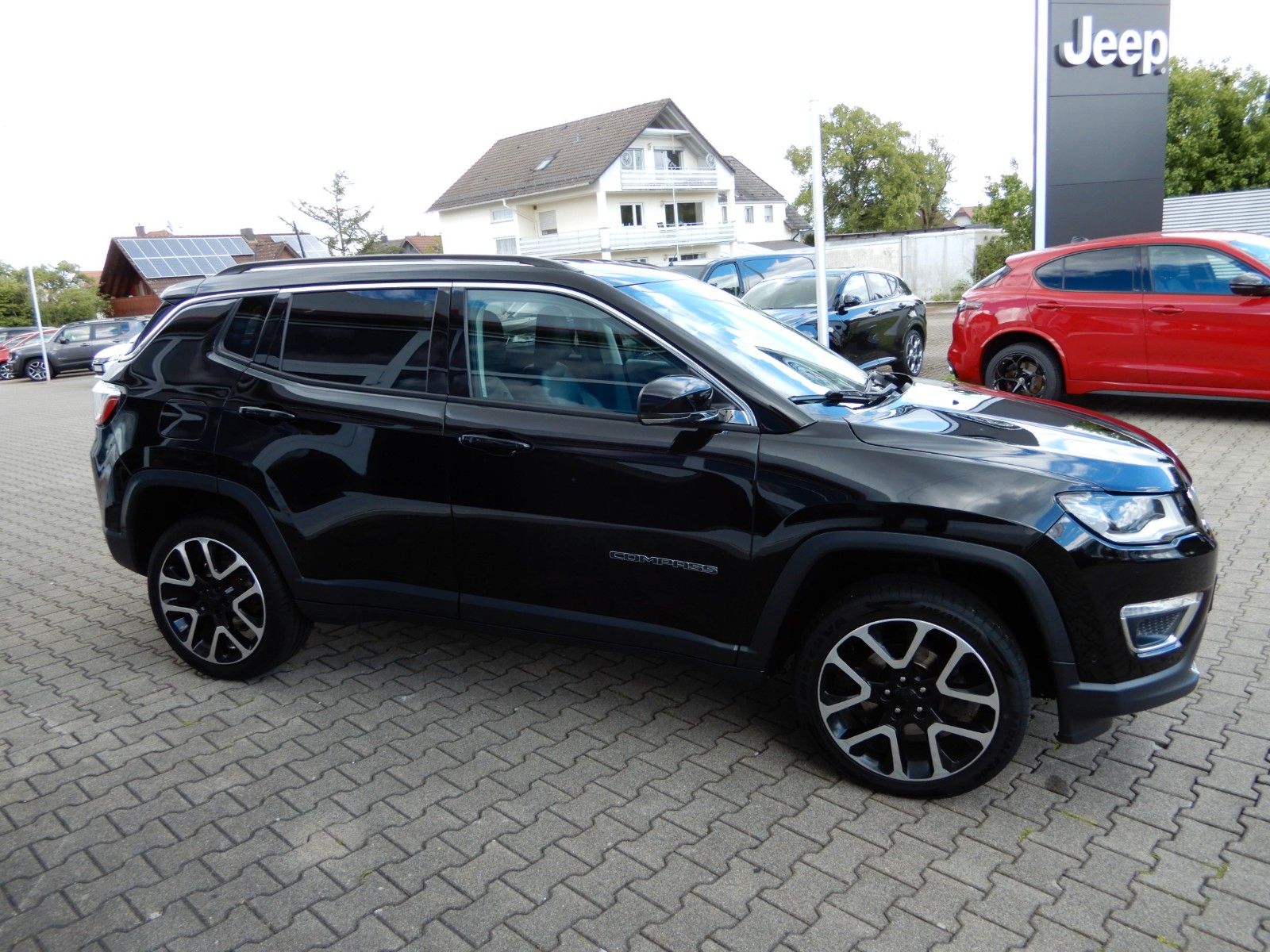 Fahrzeugabbildung Jeep Compass 1.4 MultiAir  Limited 4WD AT9 Prem+Parkp