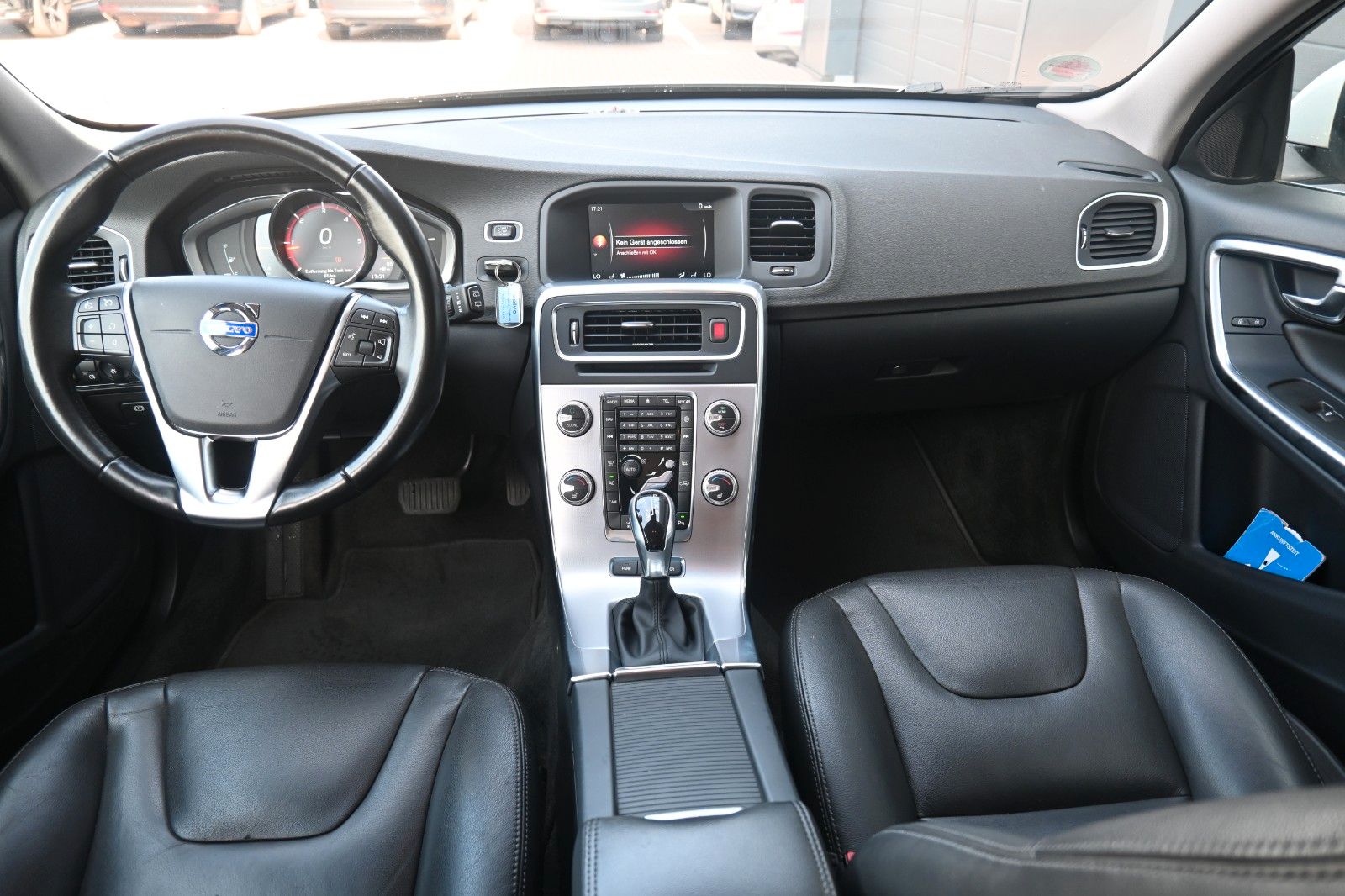 Fahrzeugabbildung Volvo **Mietkauf**V60D6*Sum*SD*NAVI*STHZ*E-KZ*Diesel