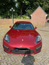 Porsche Panamera GTS - Porsche Panamera in Duisburg