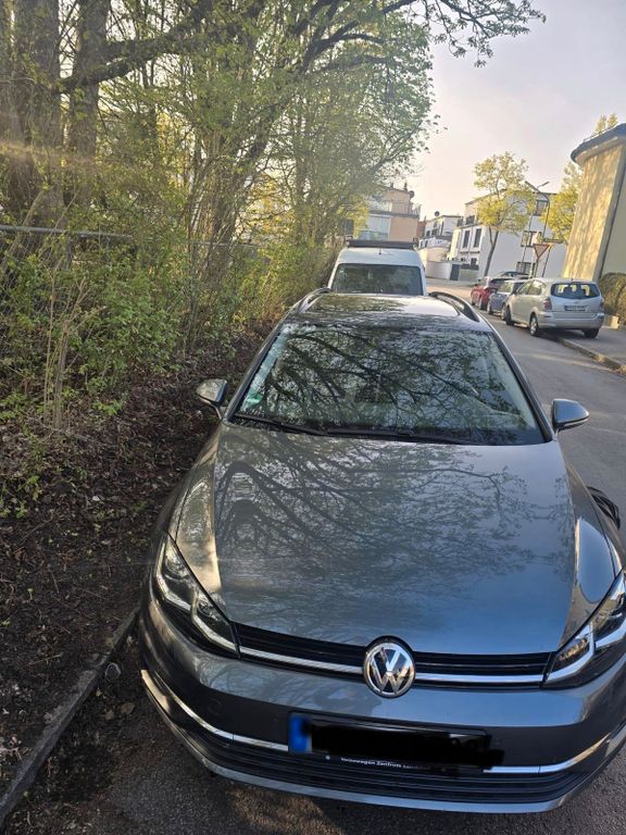 Image of Volkswagen Golf