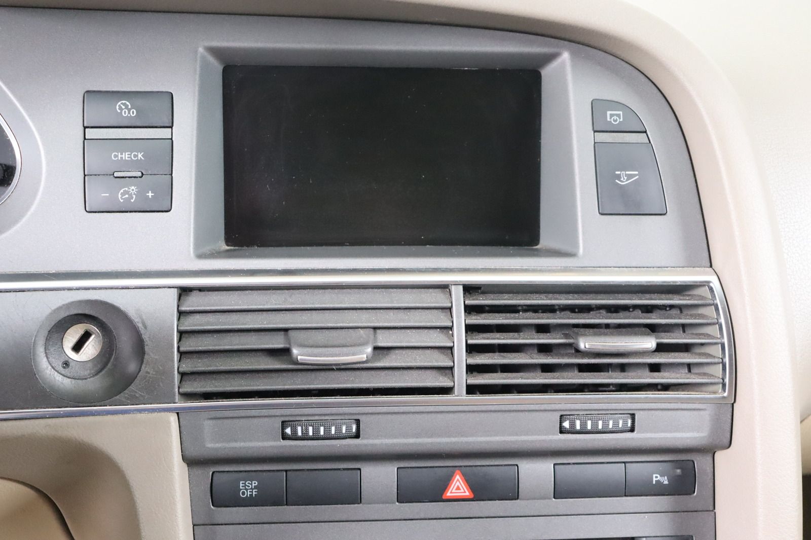 Fahrzeugabbildung Audi A6 3.0 TDI quattro Avant * Bi-Xenon * Memory
