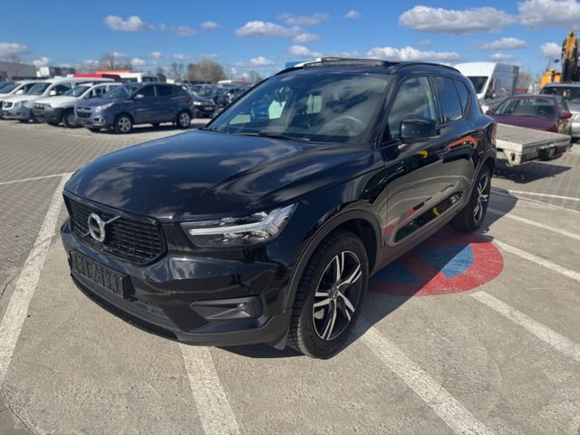 Volvo XC40 R Design B4 197 PS/Pano/Kamera/Keyless/ACC