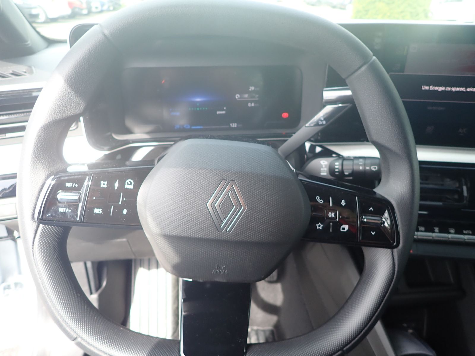Fahrzeugabbildung Renault R 4 E-Tech elektrisch Advance 150 Comfort Range