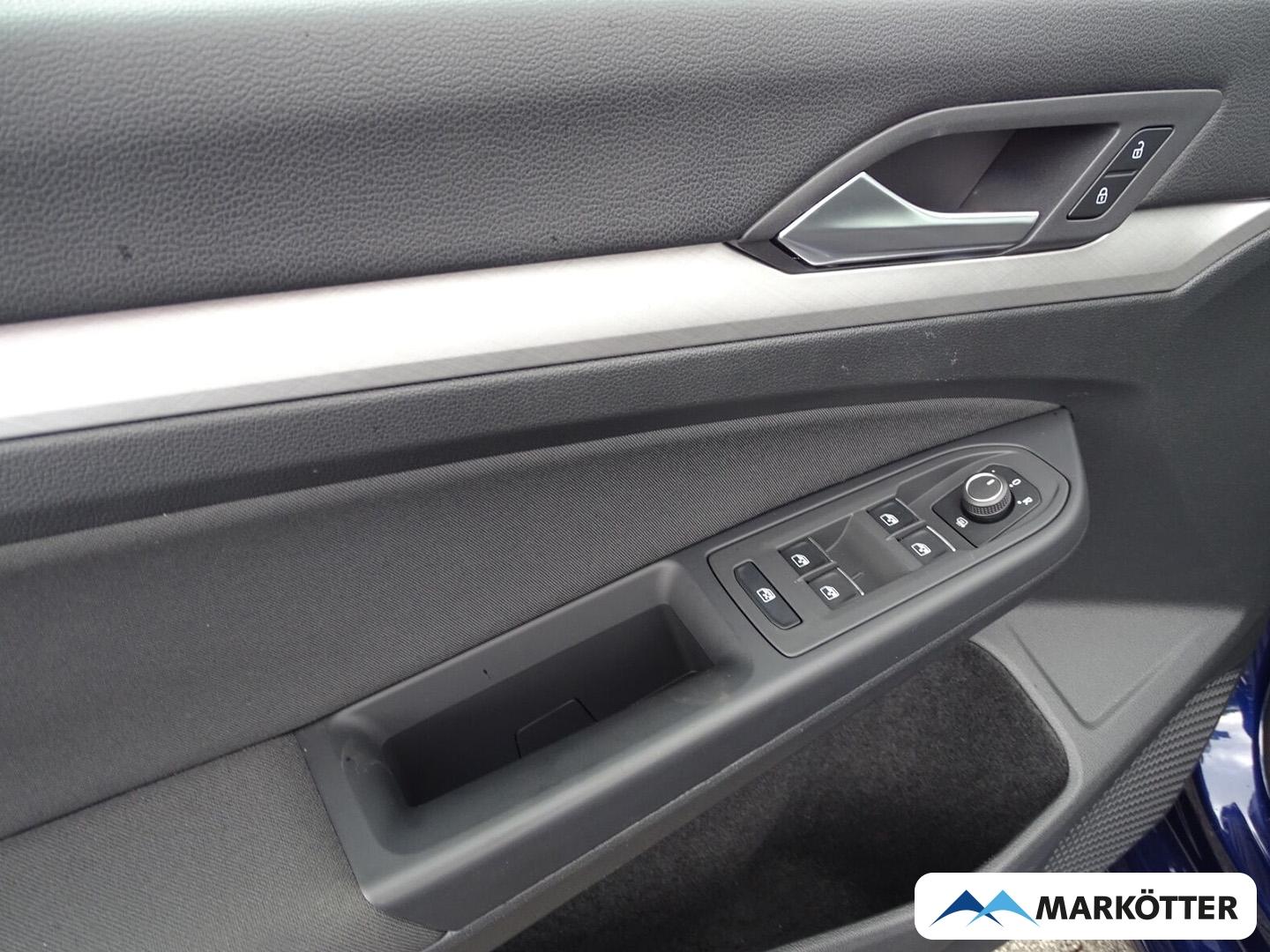 Volkswagen Golf VIII Life PDC/ACC/SHZ/LKHZ/NAVI, миниатюра 5
