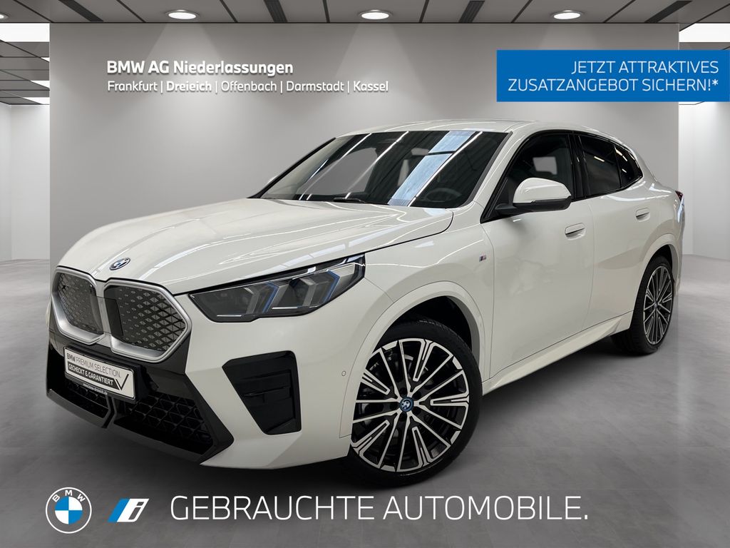 BMW iX2 xDrive30 M Sport AHK Driv.Assist.Prof LED