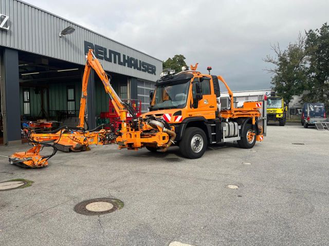 Mercedes-Benz Mercedes Benz Unimog U 530 mit Mulag M