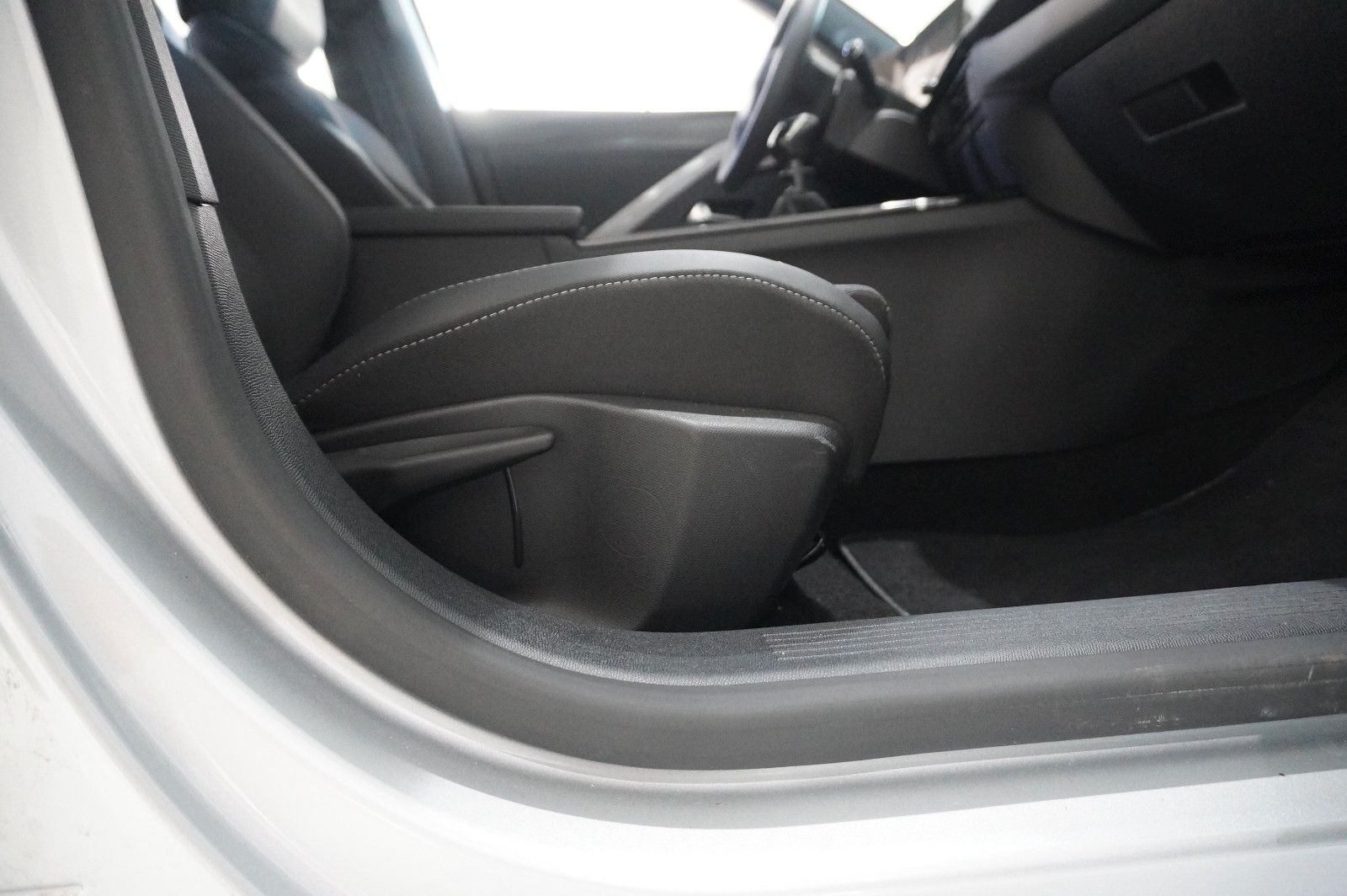 Fahrzeugabbildung Opel Astra L ST 1.2T GS SPORT NAVI/LED/360° /SPORT/SH