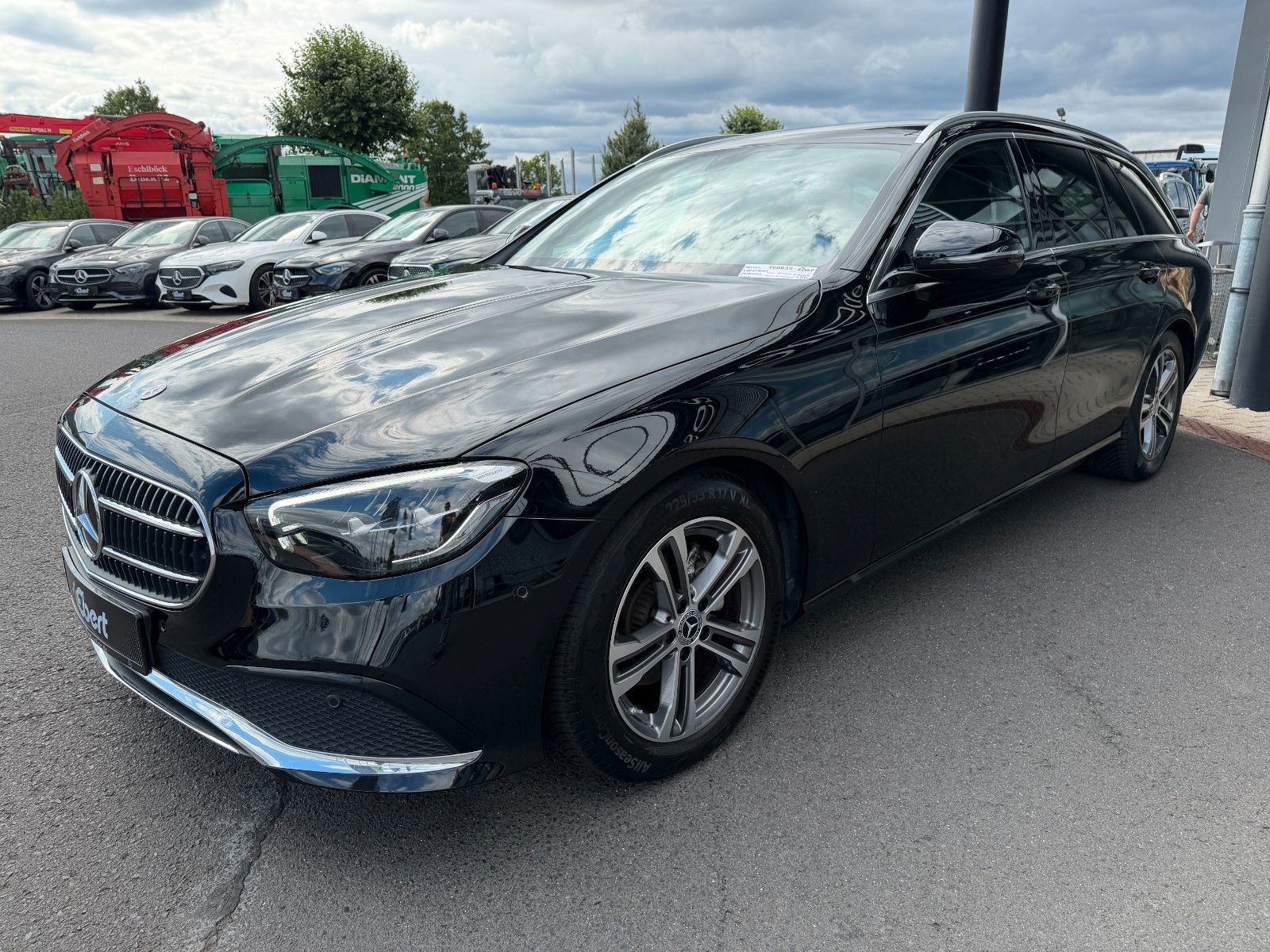 Fahrzeugabbildung Mercedes-Benz E 200 d T TAXI AVANTGARDE R-Kamera+Kindersitz