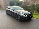 Mercedes-Benz E 300 CDI T BlueEFFICIENCY AVANTGARDE AVANTGARDE - gebrauchte Mercedes-Benz E 300 aus dem Jahr 2011