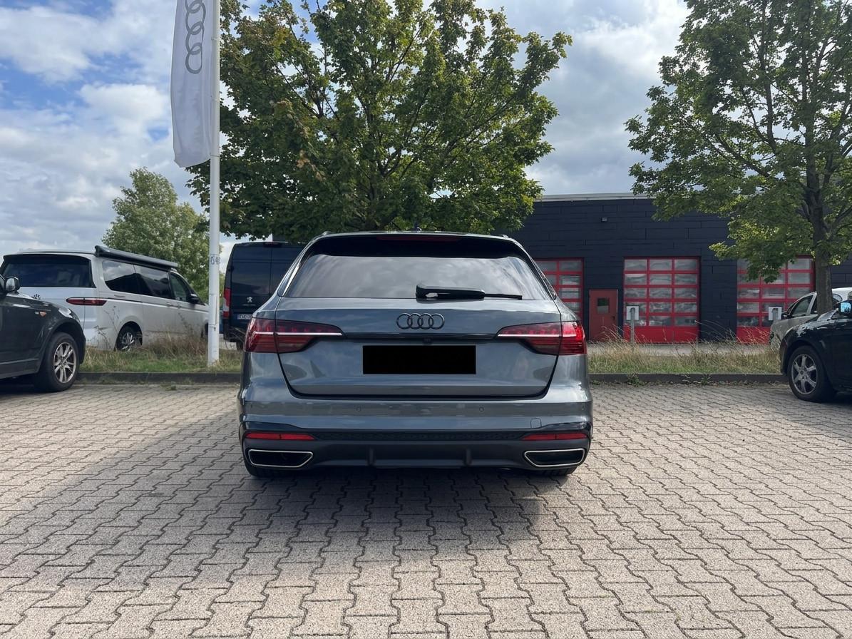 Audi A4 40 TDI S tronic S line Avant S line