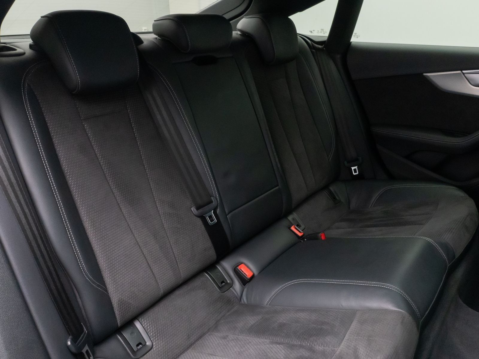Fahrzeugabbildung Audi A5 Sportback 40TDI edition one SLine Matrix Pano