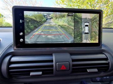 Hyundai INSTER Cross 49 kWh (115 PS) -Pa Effizienz-Paket