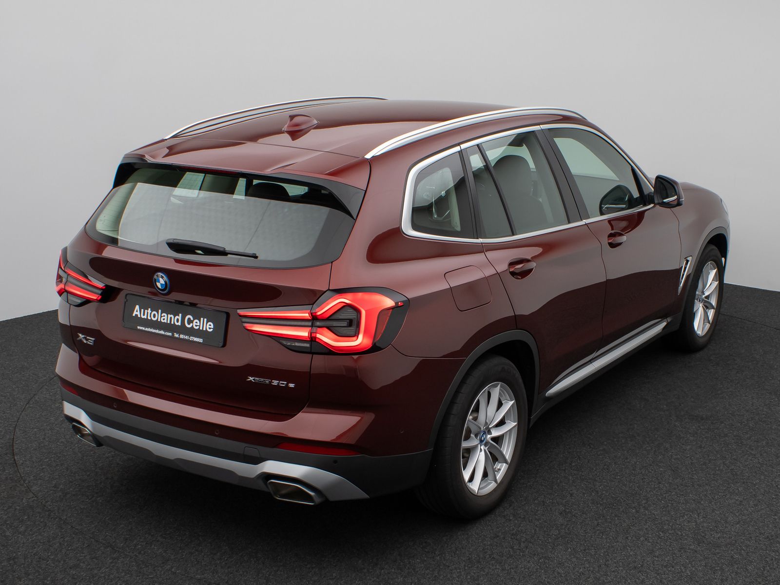 Fahrzeugabbildung BMW X3 xD30e Kamera HUD DAB AHK Sport Komfort Leder