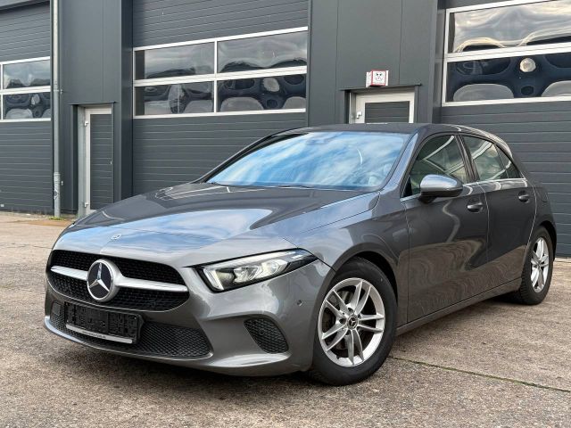 MERCEDES-BENZ A 180 D Automatik/Teil Leder