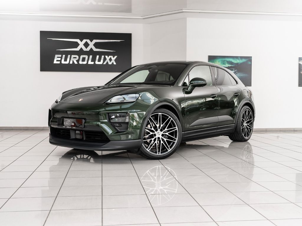 Porsche Macan 4/Hinterachs/Pano/22