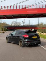 Ford Focus RS - Ford: RS