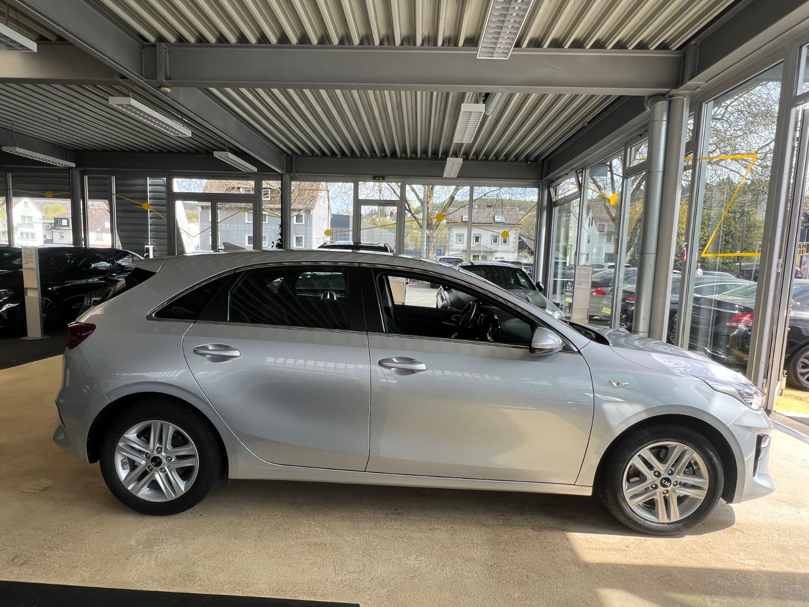 Fahrzeugabbildung Kia cee'd / Ceed Vision *LED*NAVI*CARPLAY*KAMERA*
