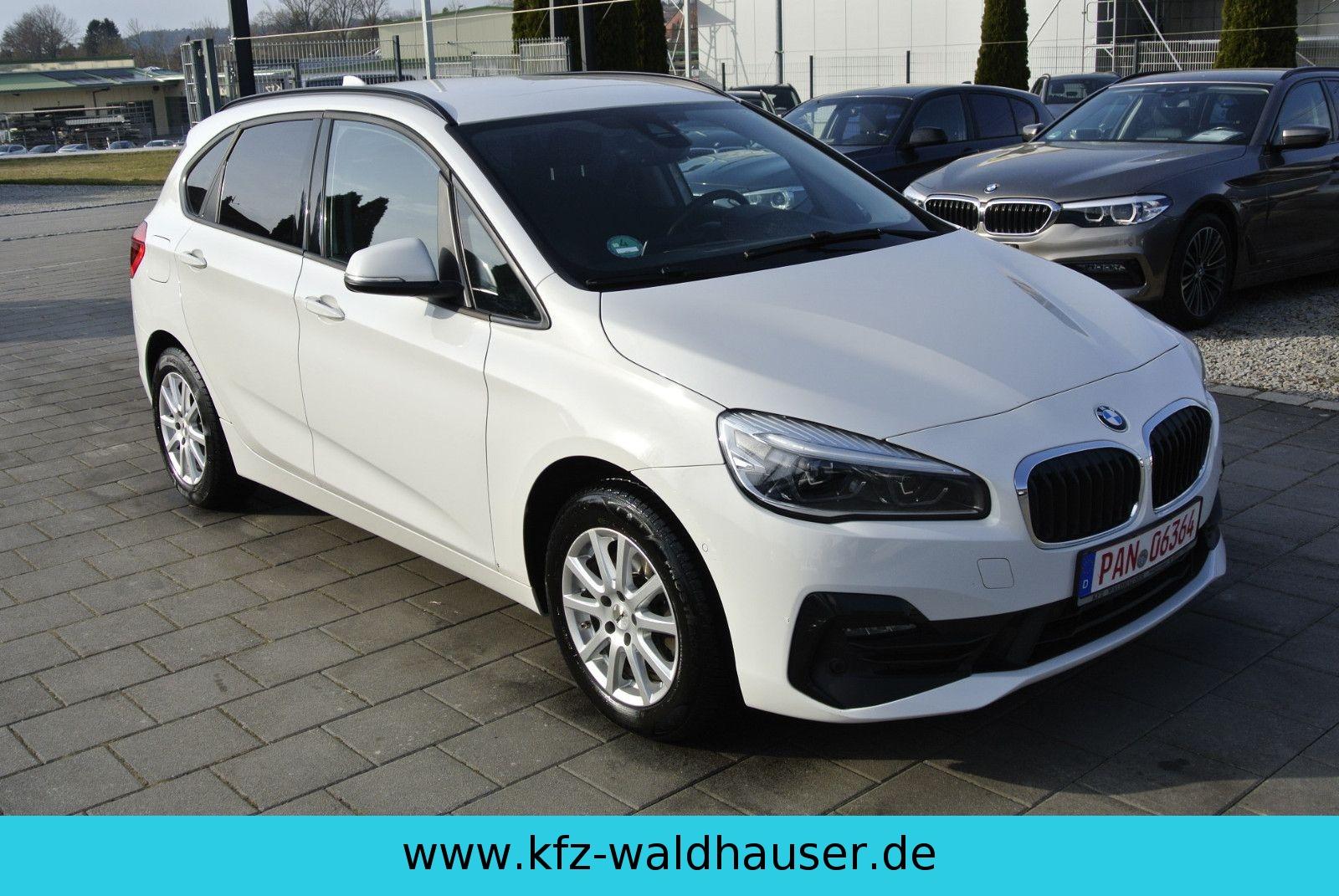 BMW Active Tourer 218 d xDrive Advantage AHK, NAVI