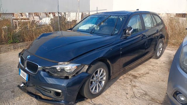 BMW Bmw 316 sinistrata incidentata