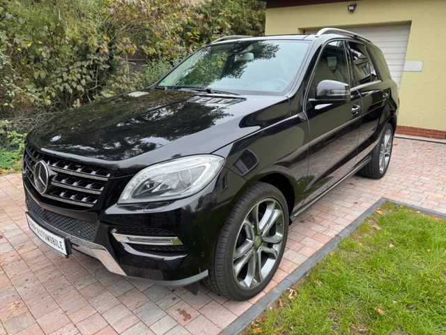 Mercedes-Benz ML 350 M -Klasse ML 350 CDI Bluetec-LEDER-PANO