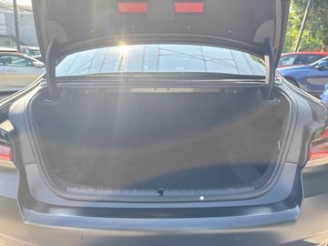 BMW M5 Limousine Gestiksteuerung B&W Surround DAB