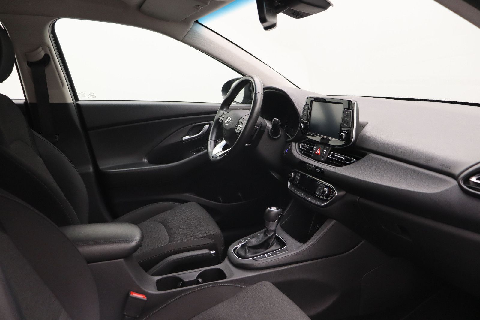 Fahrzeugabbildung Hyundai i30 Kombi 1.6 CRDi Trend Automatik